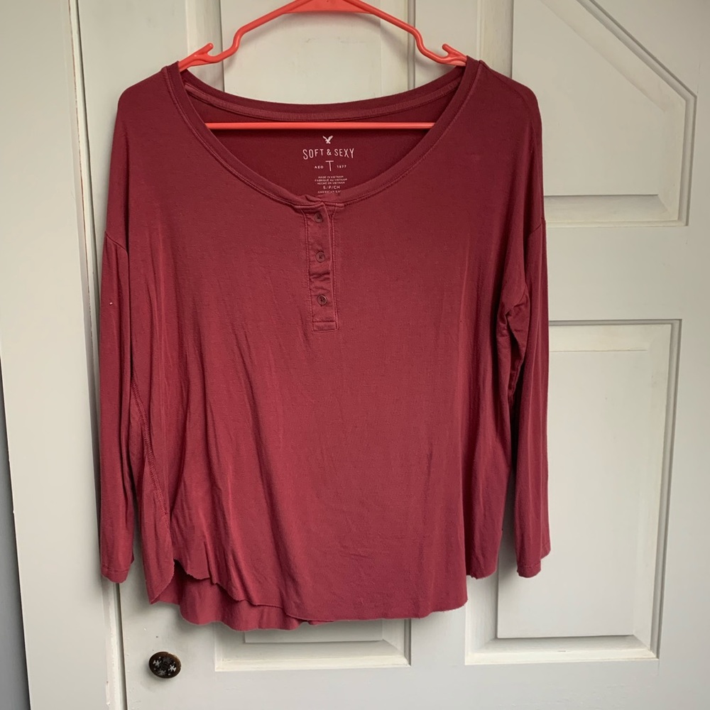 American Eagle long sleeve.